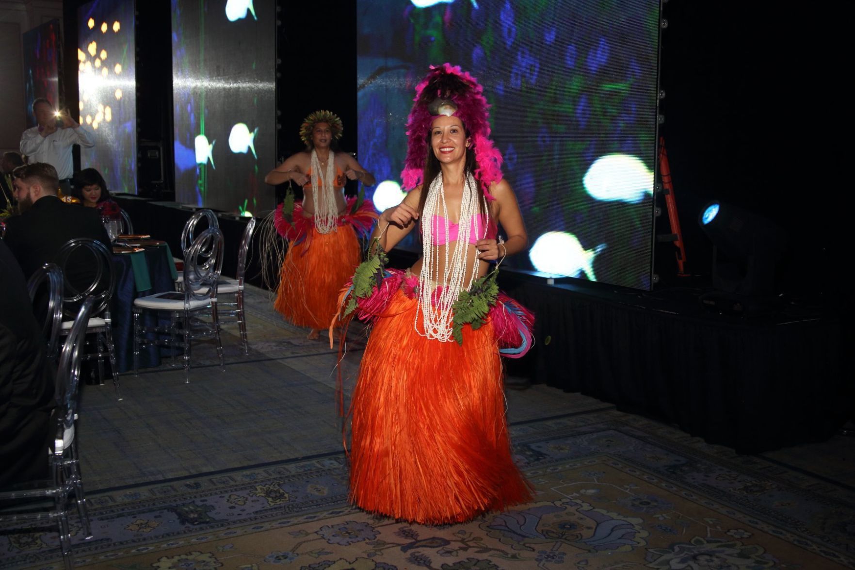 111718GlennonGlow_49.JPG